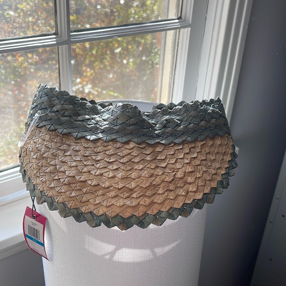 Vince Camuto sun visor o/s women’s